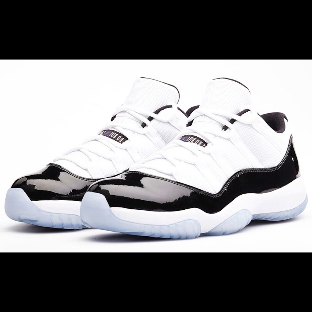 Jordan’s Low Concord 6Y - Size 7.5 Black & White